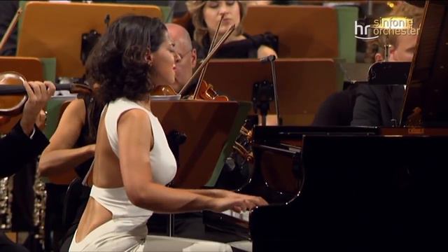 Schumann Klavierkonzert ∙ hr Sinfonieorchester ∙ Khatia Buniatishvili ∙ Paavo Järvi cut mp4 смотреть онлайн
