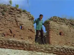 Как жили мы, борясь и смерти не боясь..