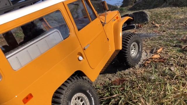 ROC HOBBY 1:10 Toyota Land Cruiser FJ40/Review And Climbing Test ASMR