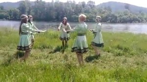 Шорский танец «Пайрам», исполняет детский ансамбль песни и танца шорской культуры «Чалын»