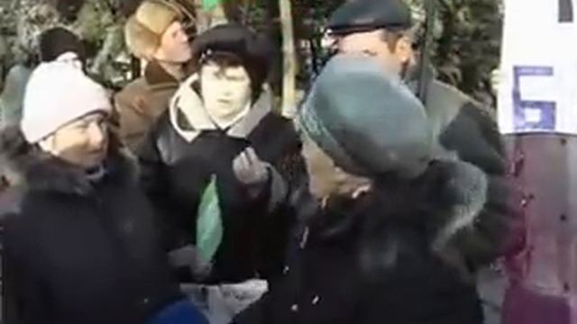 Жители Донбасса о Януковиче смотреть онлайн