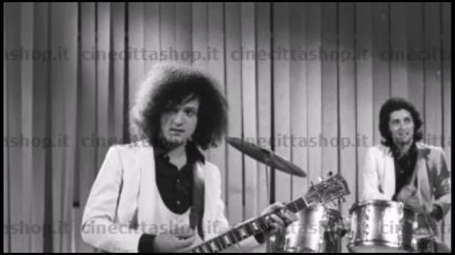 Credi {1979} Stazione Termini смотреть онлайн