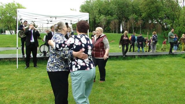 Акция по закладке Аллеи памяти состоялась в Москворечье-Сабурове смотреть онлайн