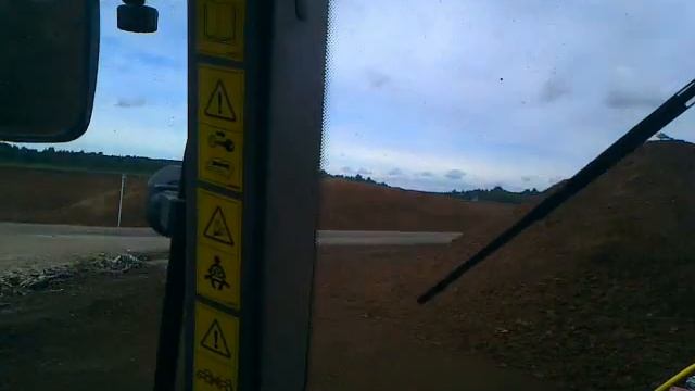 На работе  чистка канав