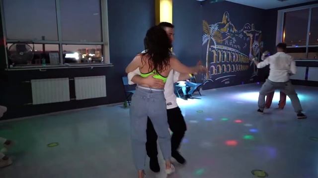 Андрей Рэй и Ксения Блинова, 2022.06.25 вечеринка в Бразуке, ZOUK, Москва смотреть онлайн