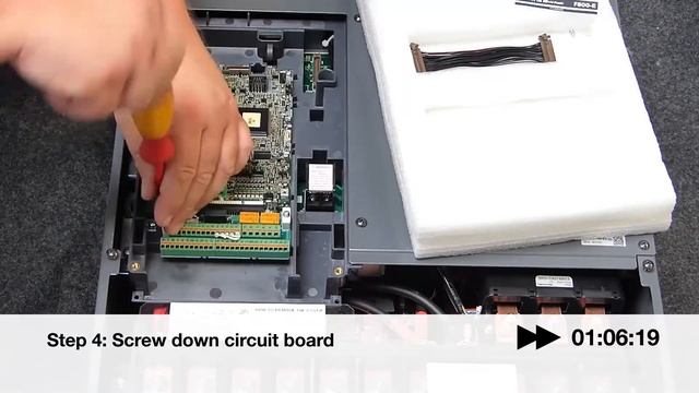 Mitsubishi Electric Inverter FR A800 FR F800 Brain & Body assembly 1080 x 1920 смотреть онлайн