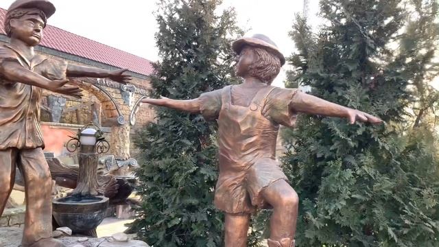 Арт объект дети Николаев .Яхт клуб смотреть онлайн