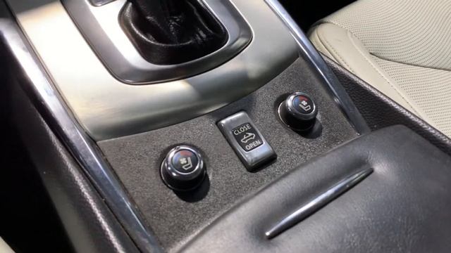 2012 Infiniti G37 Convertible смотреть онлайн