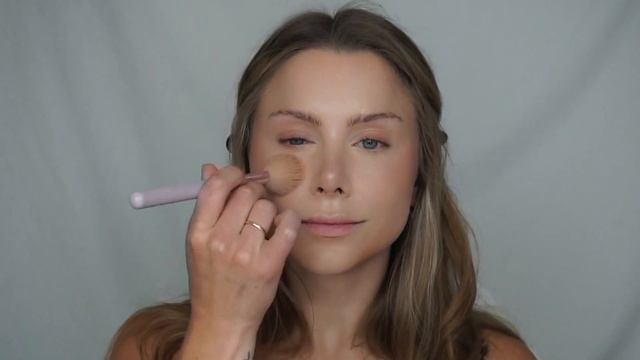 Summer Glow Makeup Tutorial | Wearable Natural Makeup Look | Taylor Bee смотреть онлайн