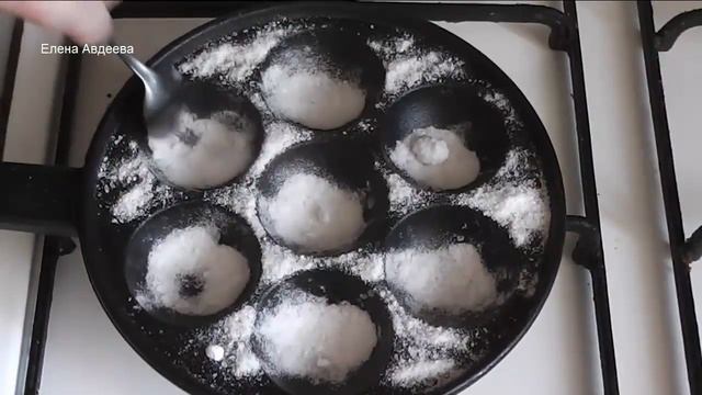 Как прокаливать новую чугунную сковороду перед первым применением смотреть онлайн