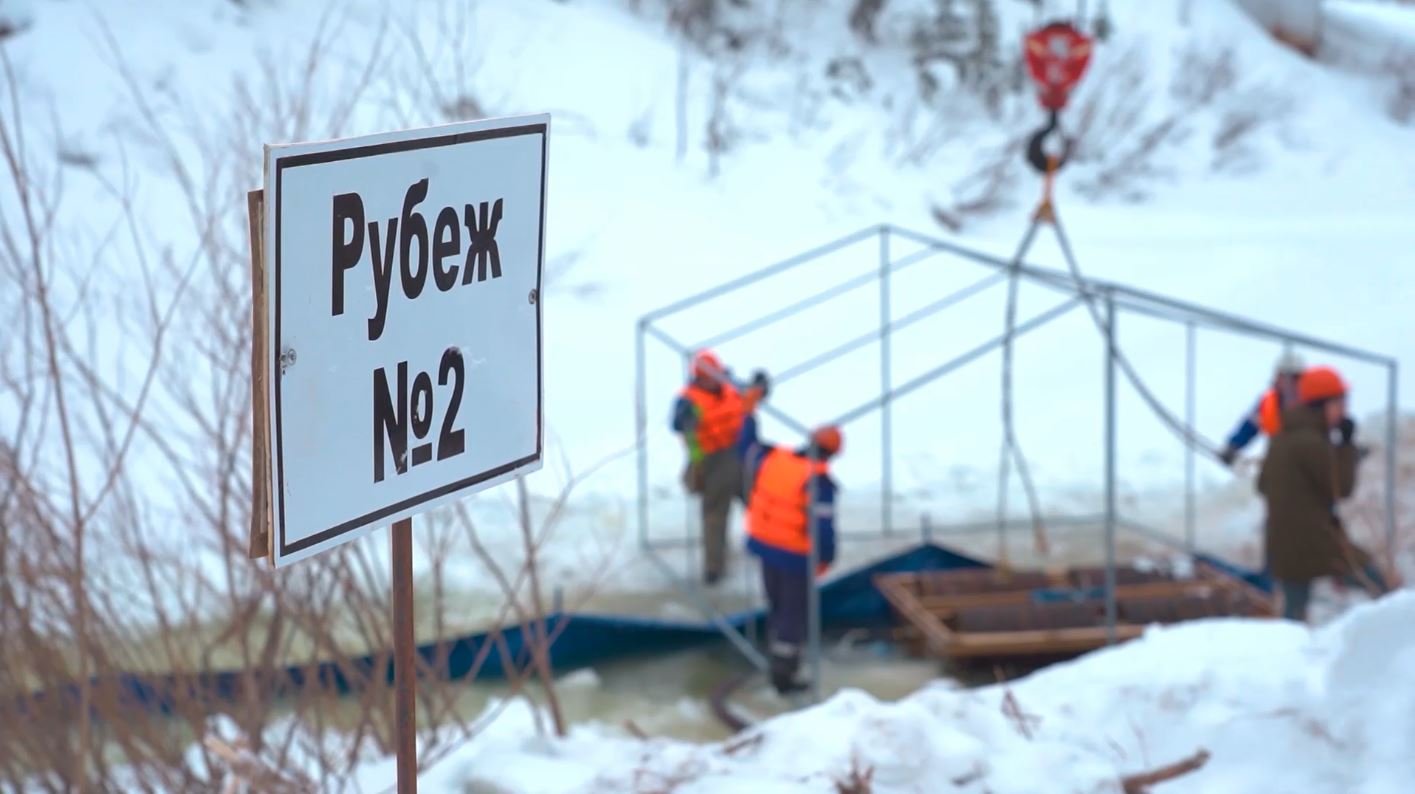 АО «Транснефть – Север» провело учения на подводном переходе через реку Айюва смотреть онлайн