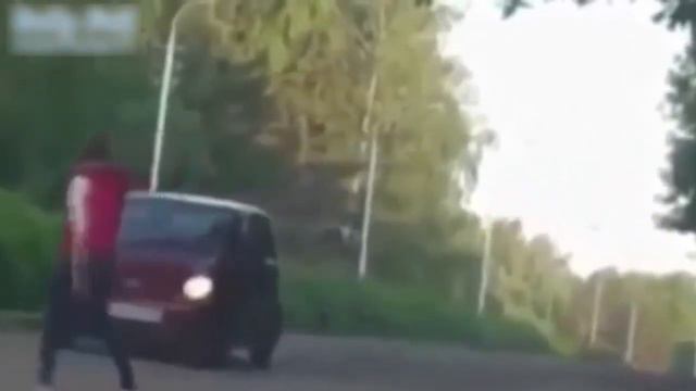 Мгновенная карма! Люди получают по заслугам #25 смотреть онлайн