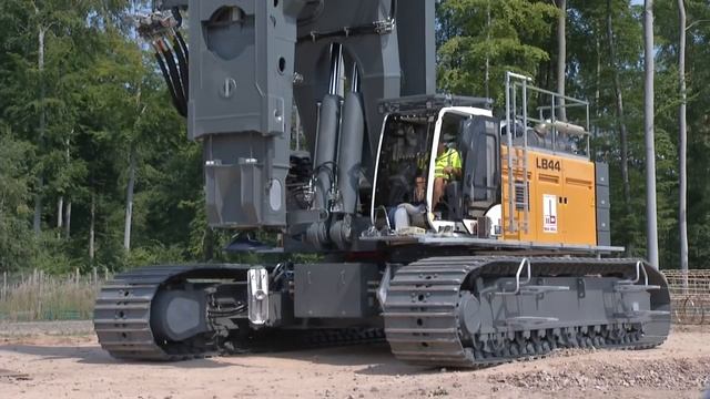 Liebherr - Буровая установка LB 44-510 смотреть онлайн