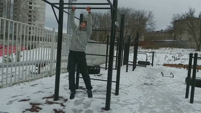 Как научиться подтягиваться 20 раз за подход смотреть онлайн