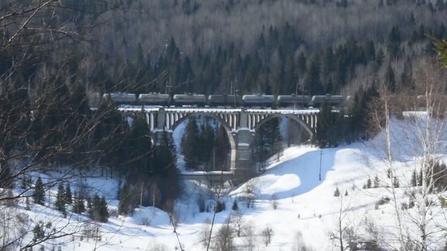 Шахта 49 и Виадуки на ниве смотреть онлайн