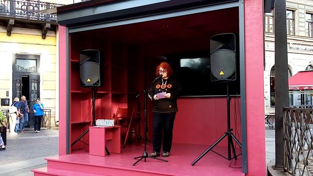 Ира Тихомирова_"Поэты живут" стихи классиков на Книжных аллеях - 30 июня 2023 смотреть онлайн