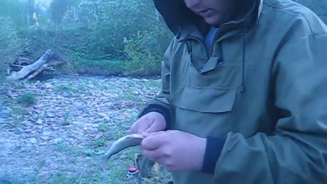 Авзянский хариус на рожне.avi смотреть онлайн