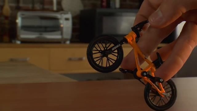 Flick Trix - Basic Flatland Tricks смотреть онлайн