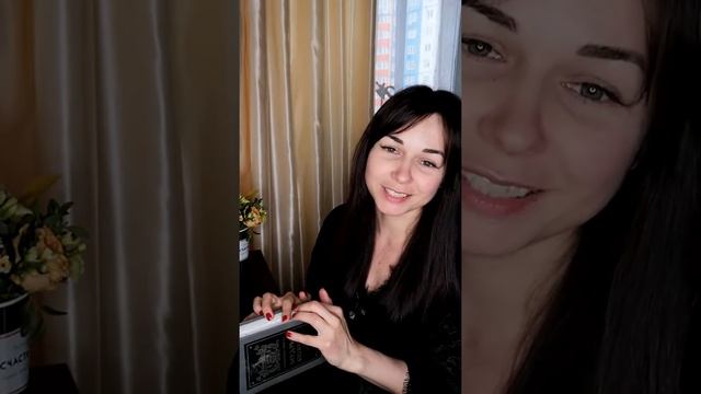 А теперь спросим мудрый совет у книги Оракула. #библиотекарьдома смотреть онлайн