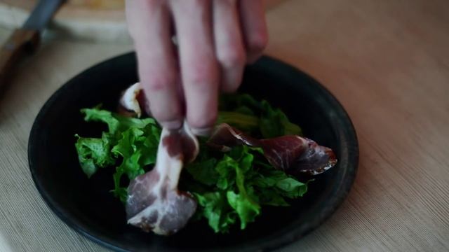 Готовим салат с персиками и свиной шейкой \ Peach Salad with smoked pork (быстрый рецепт) смотреть онлайн