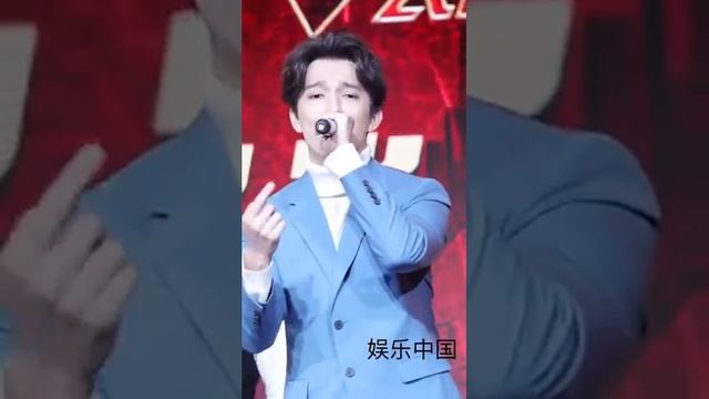 Dimash Kudaibergen singing acapella with Jackie Chan Димаш Кудайберген поет акапеллу с Джеки Чаном смотреть онлайн
