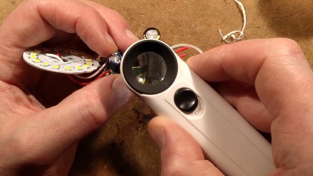 Inside a Japanese anti-mosquito lamp. смотреть онлайн