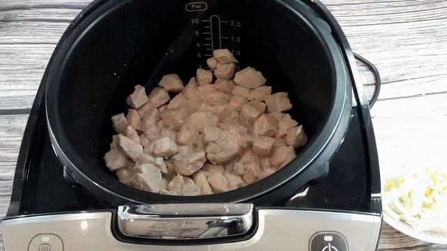 Мясо в Мультиварке / Ароматное Мясное Блюдо в Мультиварке - Просто и Вкусно! смотреть онлайн