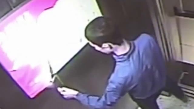 Скрытые камеры в лифте при съемке смотреть онлайн