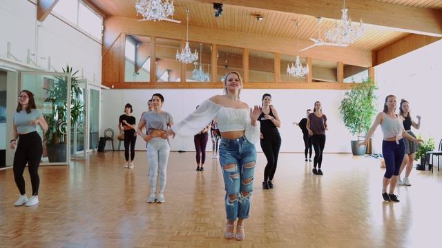 Bachata Lady Styling / Christina @ Bachata Xtreme Bern / Montelier - Sin tus besos смотреть онлайн