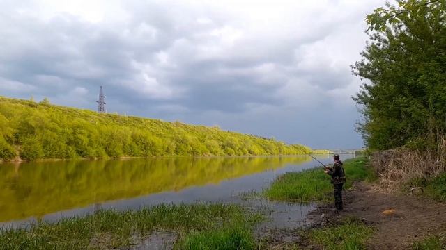 Короткие эпизоды как мы ловим рыбку, и отдыхаем на р.ДОН смотреть онлайн
