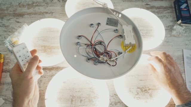 Светодиодная, потолочная люстра с пультом. Потолочный светильник Natali Kovaltseva смотреть онлайн