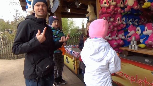 Катя и Макс катаются в парке аттракционов смотреть онлайн