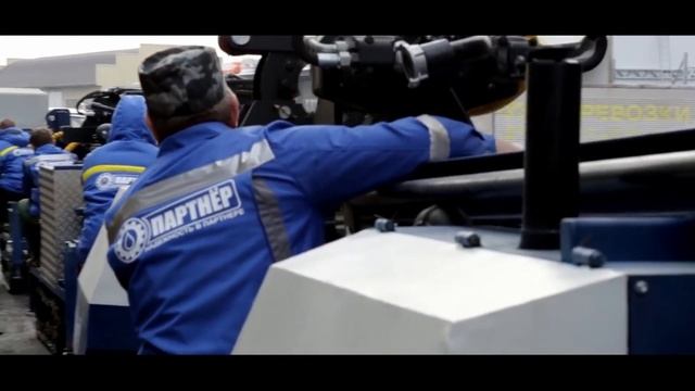 Великолепная четверка на гусеницах Буровые установки SBU смотреть онлайн