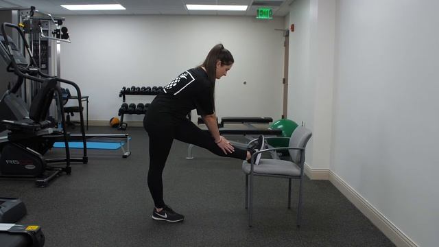 Standing Hamstring Stretch смотреть онлайн