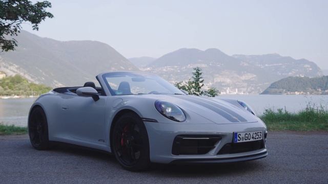 2022 Porsche 911 Carrera 4 GTS Cabriolet (Crayon) – Exterior, Interior & Drive смотреть онлайн