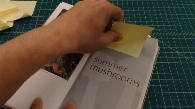 Field Guide to Wild Mushrooms - Book Review - TheSmokinApe смотреть онлайн