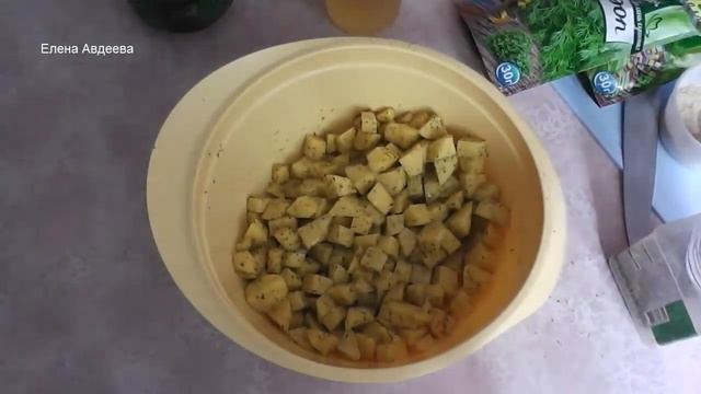 Картофель со специями в духовке смотреть онлайн