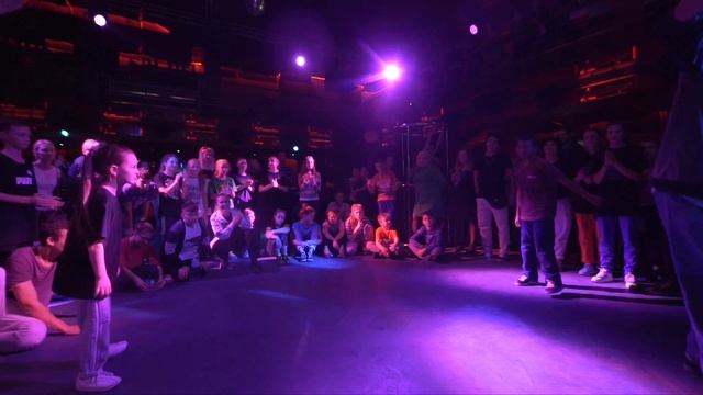 ID battle | Hip-Hop Kids| Final | Эмик (WIN) vs Ивкова Кристина смотреть онлайн