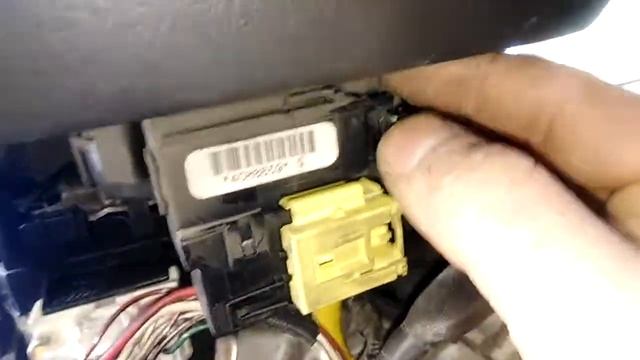 Не работают кнопки бортового компьютера. Toyota Camry 2004г. Дорестайлинг. смотреть онлайн