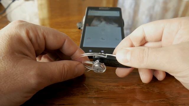 Bluetooth Plantronics M70 смотреть онлайн
