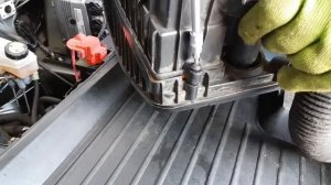 Замена воздушного фильтра РЕНО ЛОГАН 2  САНДЕРО 2