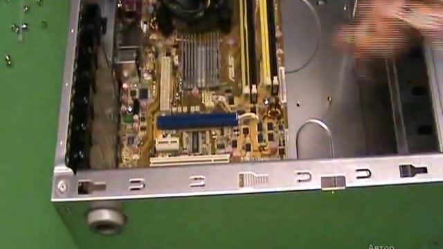 Установка материнской платы в корпус смотреть онлайн