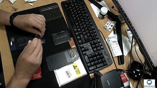 Honor 8X замена задней крышки и АКБ. смотреть онлайн