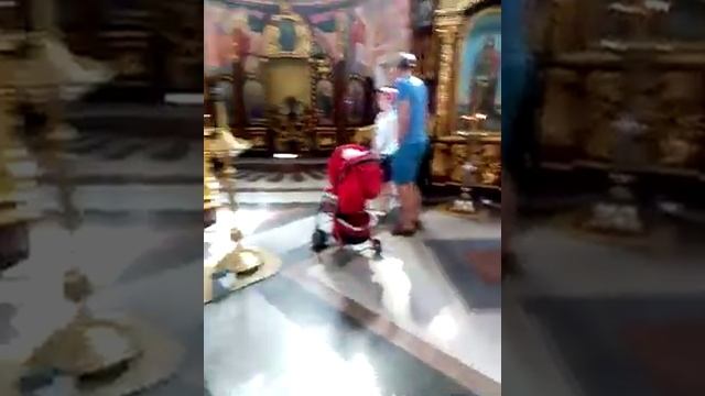 В храме Евпатория.Помянула родителей,поставила свечки за здравие родных. смотреть онлайн