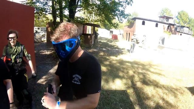 The Walking Dead In AIRSOFT! ( Ep 2 SURROUNDED! ) смотреть онлайн