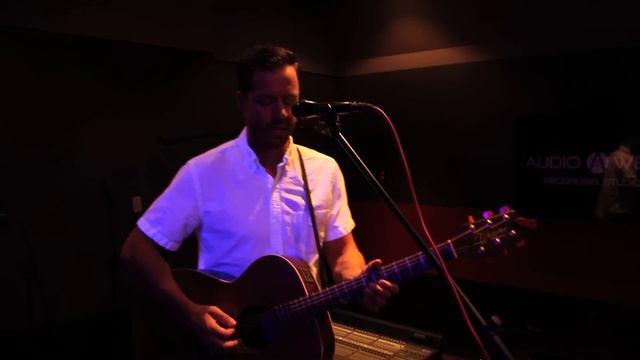 U2 - With or Without You (John Allred Looping Cover) смотреть онлайн