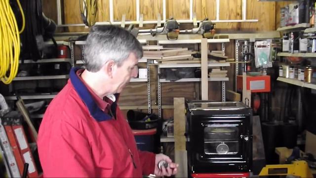 Baking Cornbread Using A Kerosene Oven смотреть онлайн