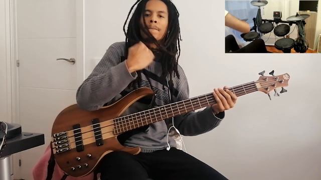 Pervy Perkin - T.o.T.e.M // B A S S Medley смотреть онлайн
