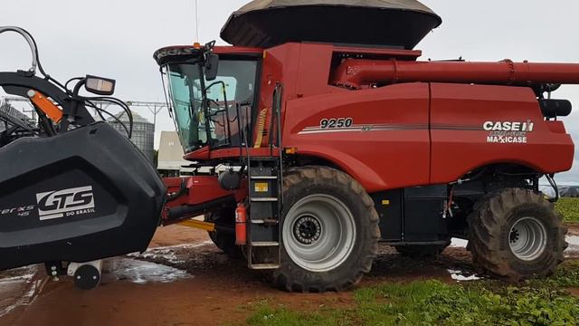 colheidera CASE 9250 e plataforma GTS 45 pés смотреть онлайн