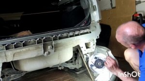 Установка фаркопа "LEADER" Plus F101-A на автомобиль ФОРД ФОКУС 2 (хетчбек), со снятием  бампера.